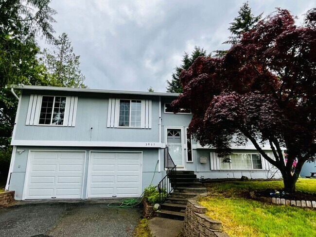 Building Photo - Excellent location at an affordable price!