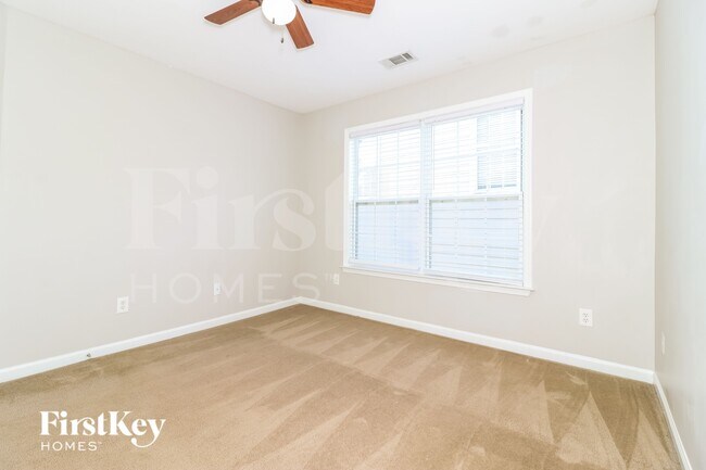 Building Photo - 1460 Independence Trl