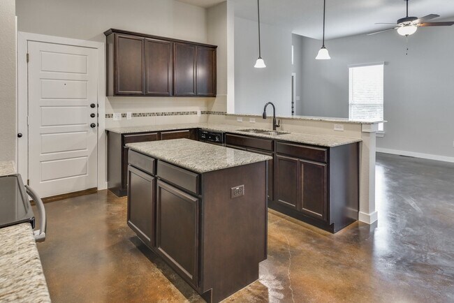 Building Photo - 4052 Shiloh Ct