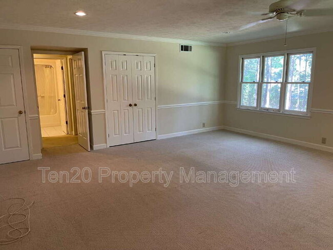 Building Photo - 1544 Glencoe Dr