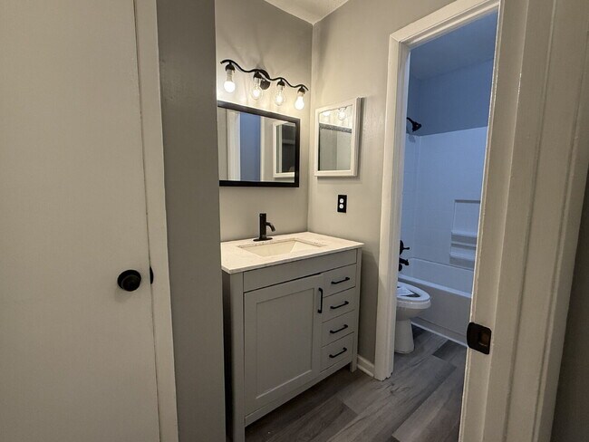 Primary Photo - Your New Home Awaits: Charming 3-Bedroom Townhouse in Decatur!