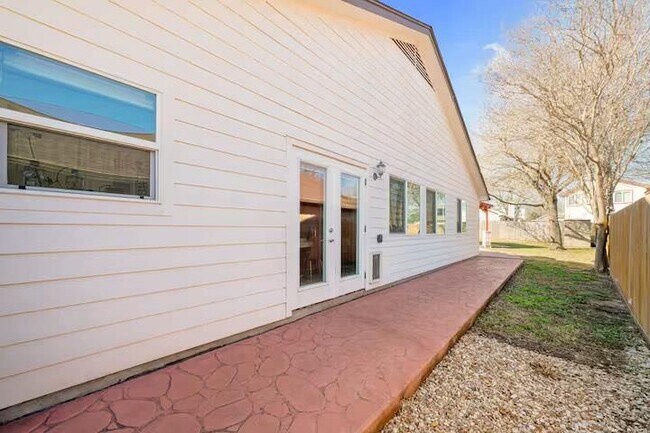 Building Photo - 12922 Widge Dr