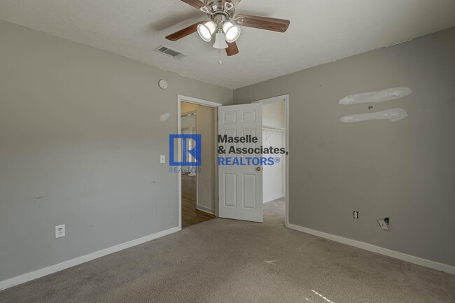 Building Photo - 3 Bed/2 Bath Home in Pearl