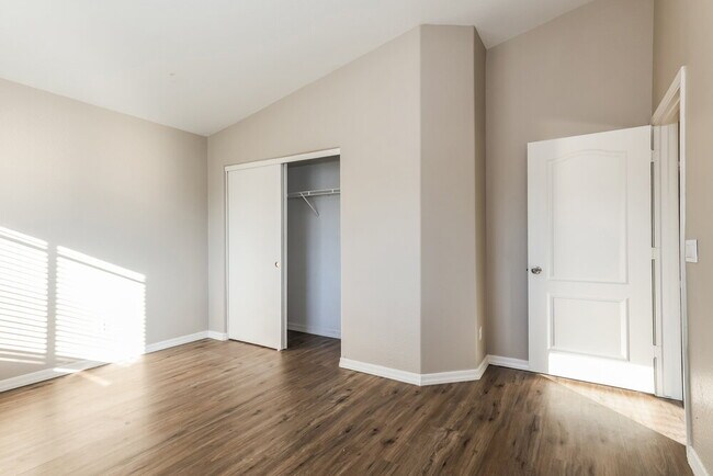 Building Photo - 3251 W Jessica Ln