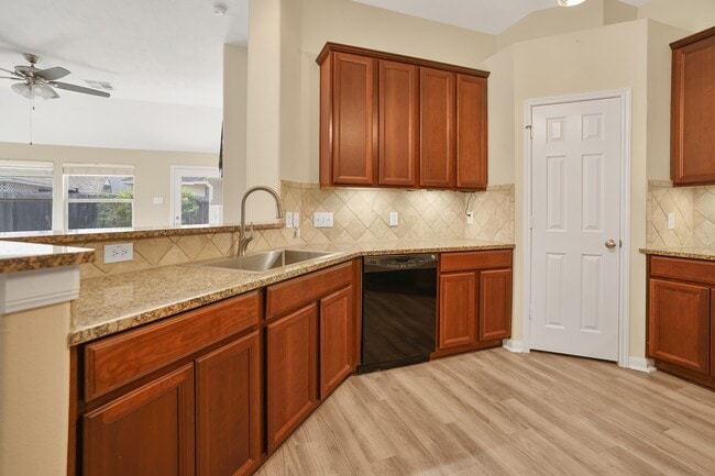 Building Photo - 21558 Duke Alexander Dr