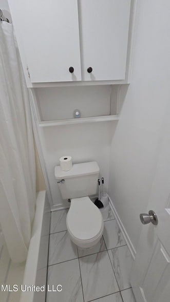 Building Photo - 933 Glastonbury Cir