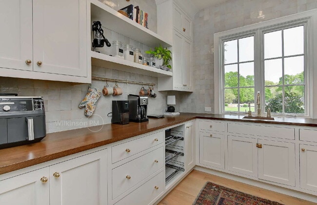 Building Photo - One of the Finest Fully-Furnished Luxury Estates in Marvin, "Architectural Digest" Caliber, for t...