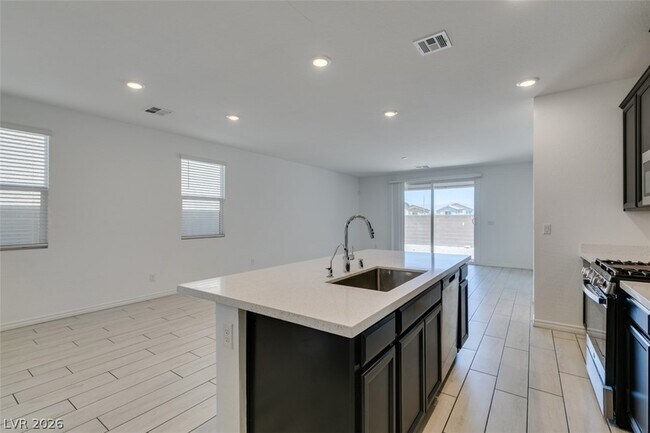 Building Photo - 6858 Greensmen Ave