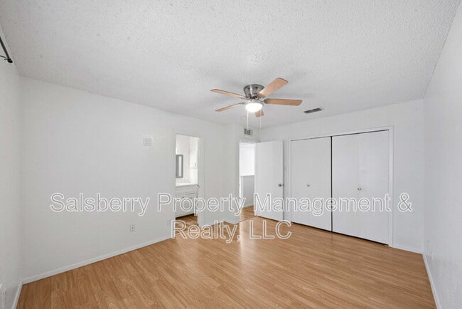 Building Photo - 634 Ridgeline Dr