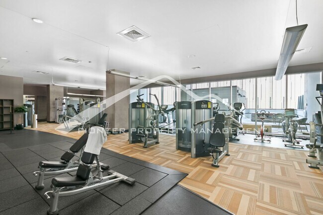 Building Photo - Luxury Condo with Stunning Views and Central AC