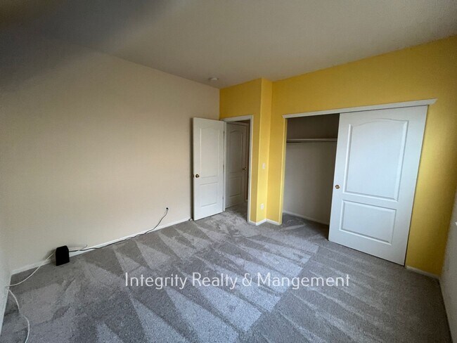 Building Photo - 9262 Melborne Ct