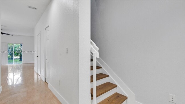 Building Photo - 4921 SW 140th Terrace