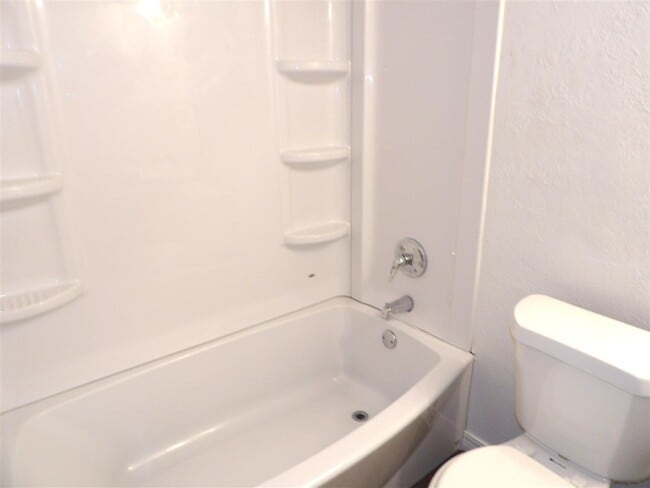 Building Photo - 2107 NW 38th St