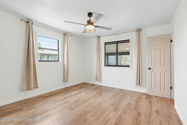 Building Photo - 3200 N Tropical Trail
