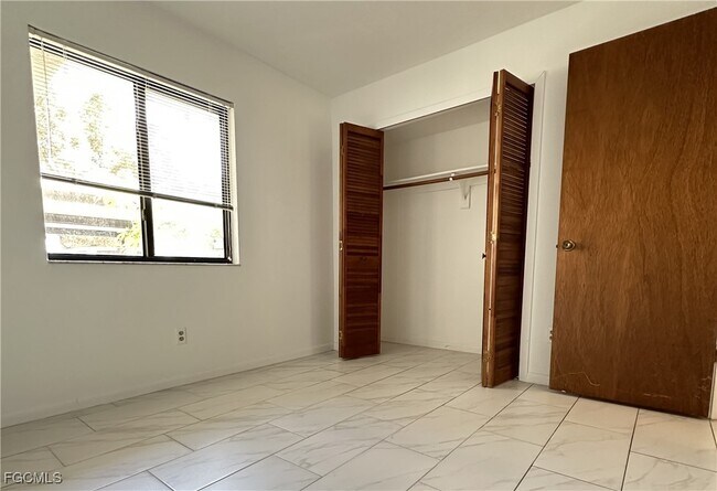 Building Photo - 1640 Orchid Blvd