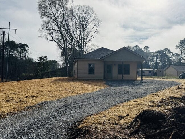 Building Photo - 50 Richardson St