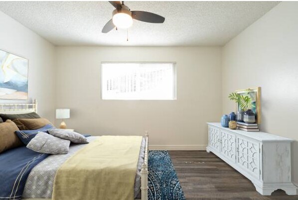 Building Photo - 1155 Meadow Lake Dr