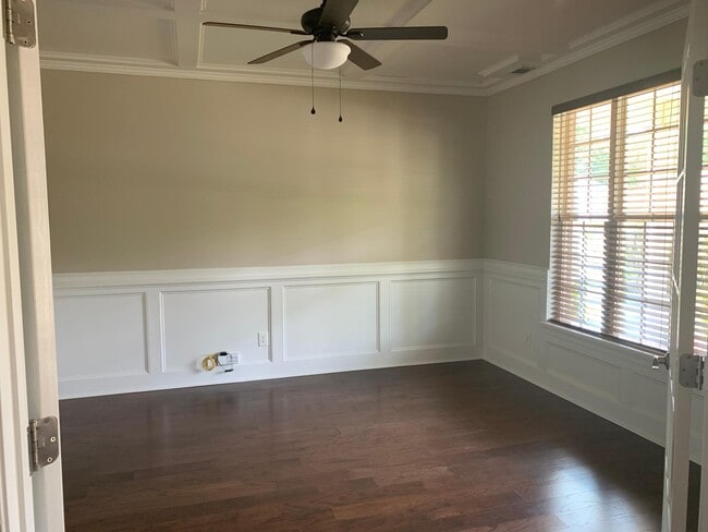 Building Photo - 5140 Wells Dr