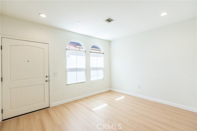 Building Photo - 111 E McLean St