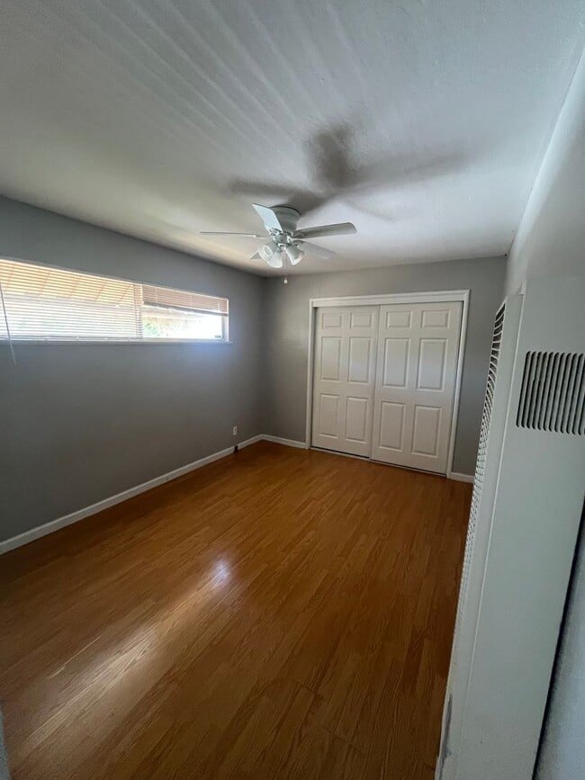 Interior Photo - 1215 A St