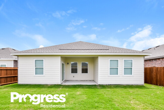 Building Photo - 487 London Dr