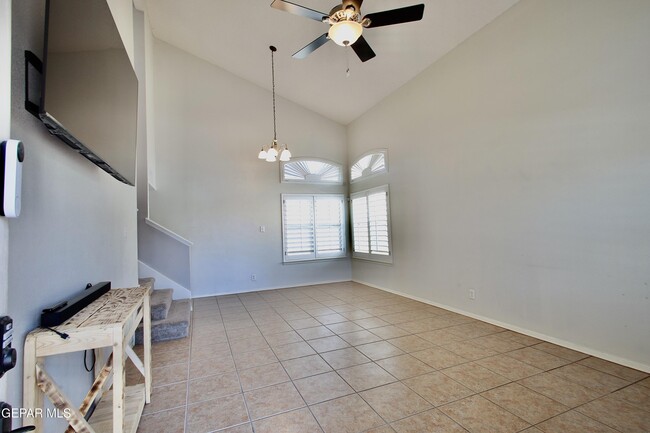 Building Photo - 12229 Kingsgate Ct