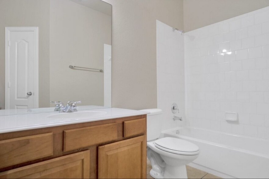 Building Photo - 11036 Coralberry Dr