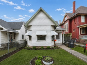 Building Photo - 1431 9th St