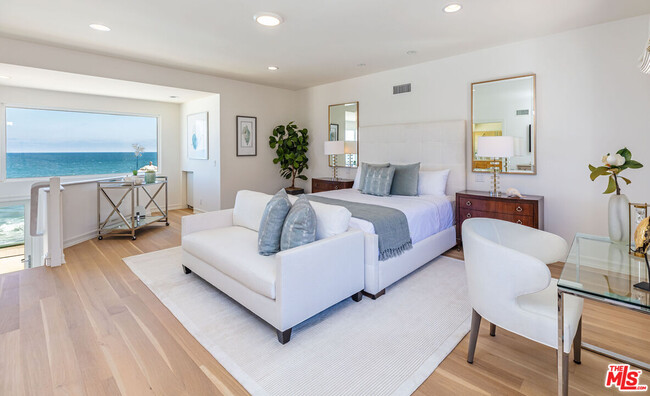 Building Photo - 24314 Malibu Rd