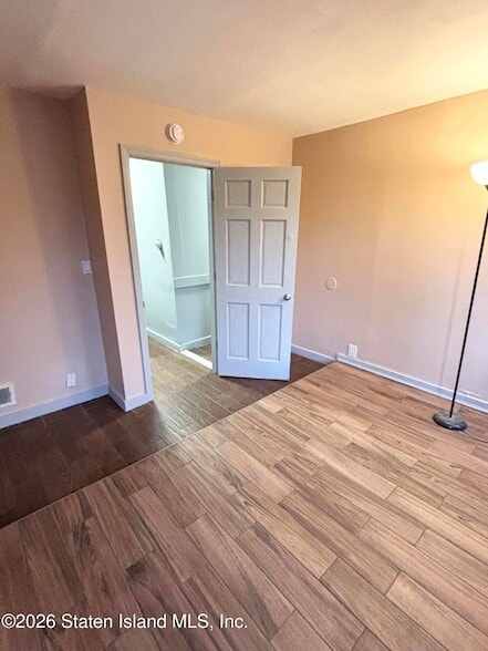 Building Photo - 19 Brook St