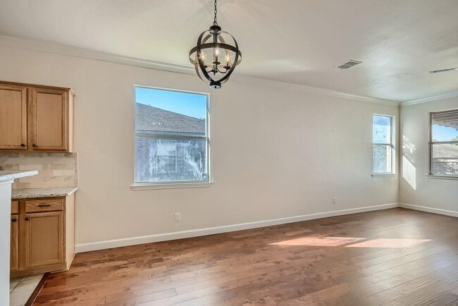 Building Photo - 8008 Serenity Way