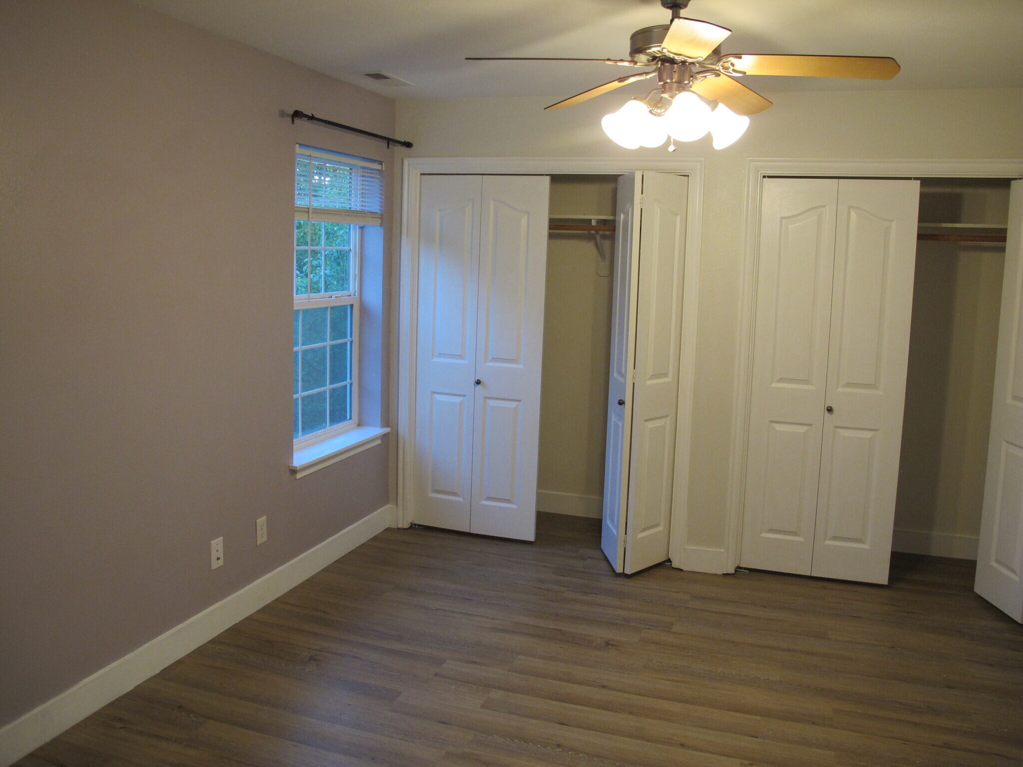 Master Bedroom - 877 Capital Ave