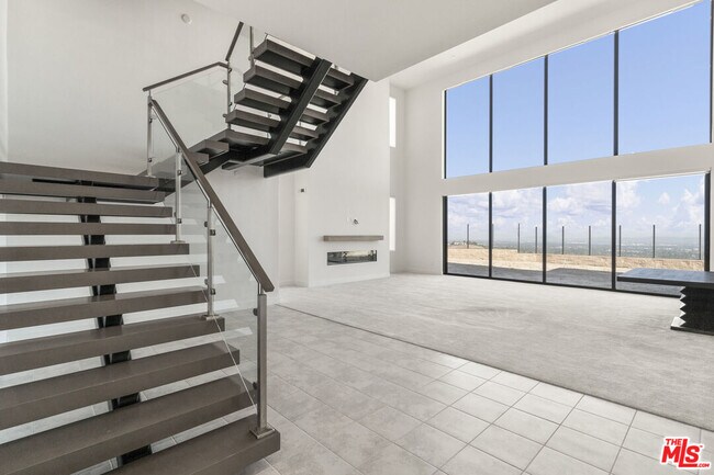 Building Photo - 11758 Hillsborough Ln