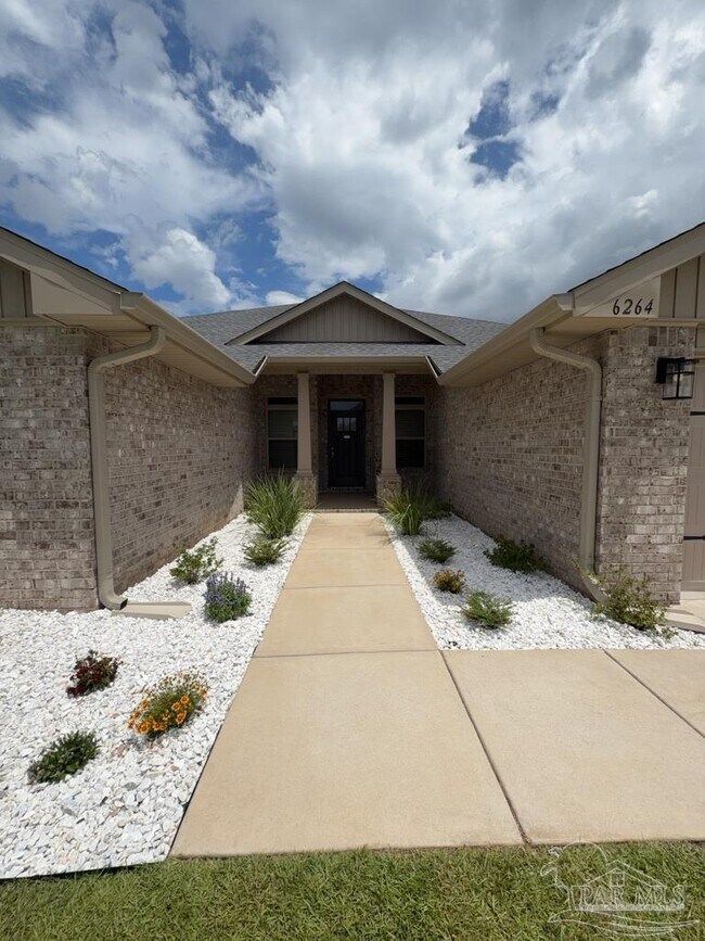 Building Photo - 6264 Pineapple DR