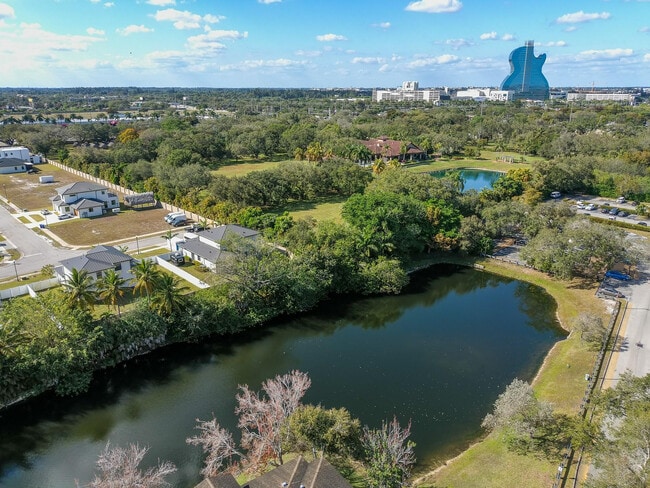 Building Photo - 3680 N 56th Ave