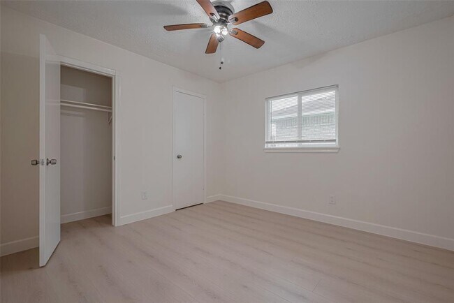 Building Photo - 16250 Rancho Blanco Dr