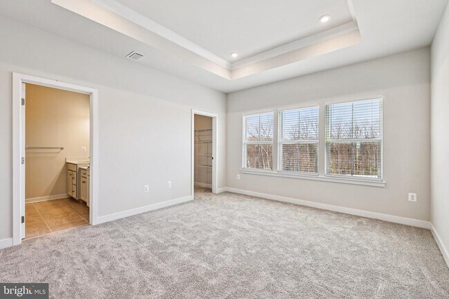 Building Photo - 9389 Edenderry Dr