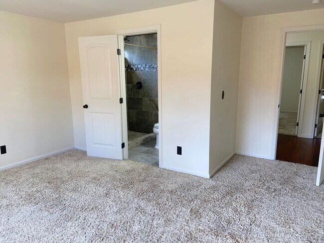 Building Photo - Sparks Single Story Home - 4 Bedrooms (Reed HS, Mendive MS, Whitehead ES)