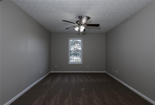 Building Photo - 4685 Turning Leaf Dr