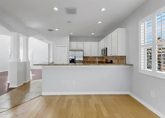 Building Photo - 17423 New Cross Cir