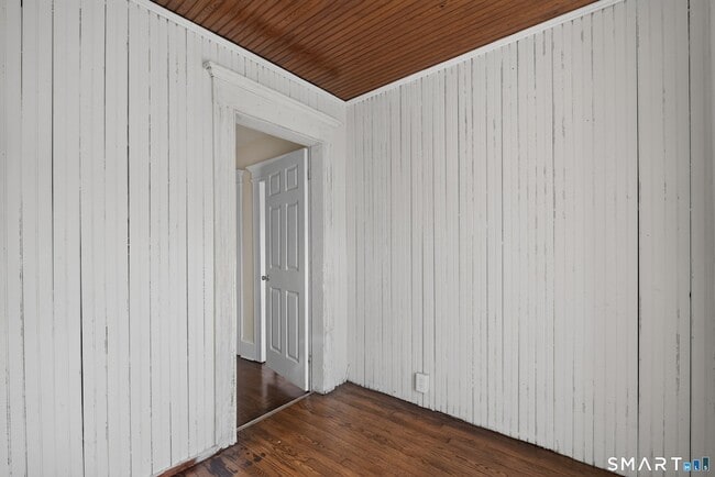 Building Photo - 40-44 Vine Street Unit 3
