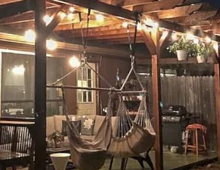 Building Photo - 3012 Hilltop Dr