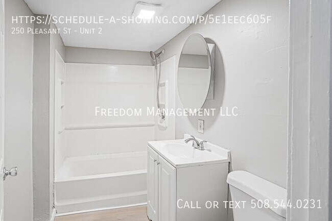 Building Photo - 250 Pleasant St