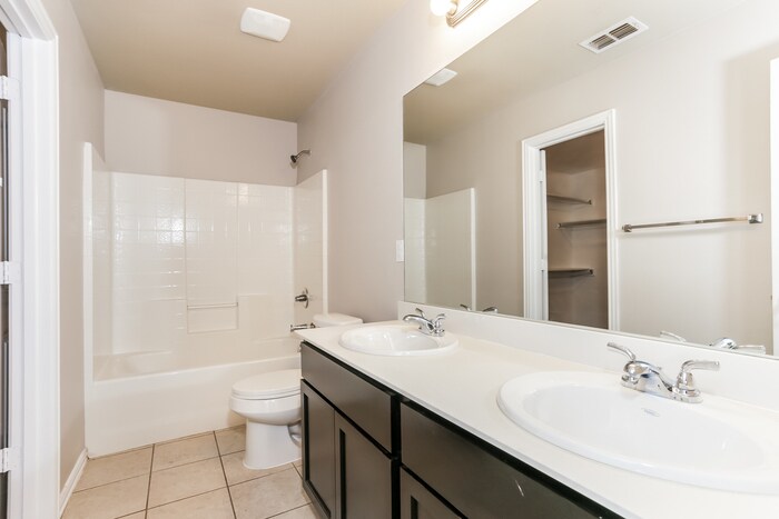 Building Photo - 9124 Abaco Way