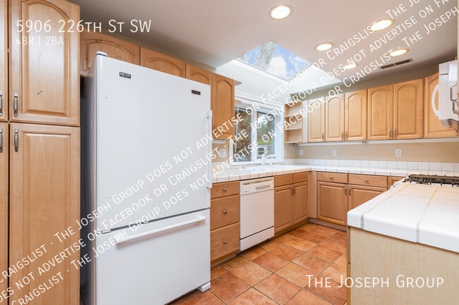 Building Photo - 5906 226th St SW