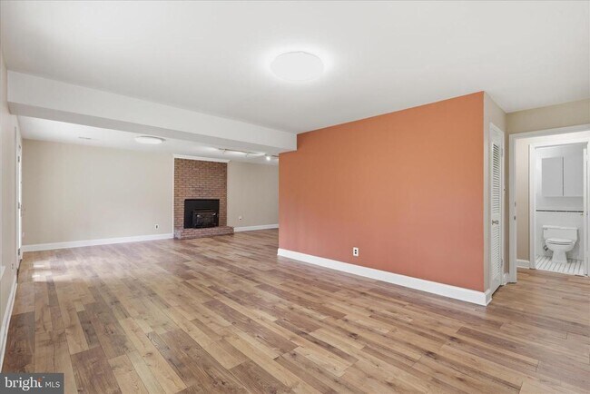 Building Photo - 1335 MacBeth St