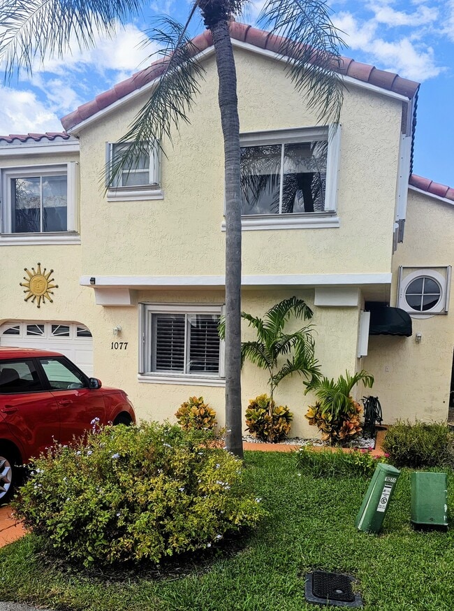 Building Photo - 1077 SE 6th Ave