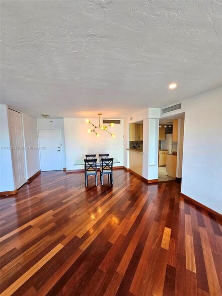Building Photo - 2451 Brickell Ave