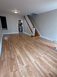 Building Photo - Charming 3-Bedroom 1-Bathroom Home in Port...