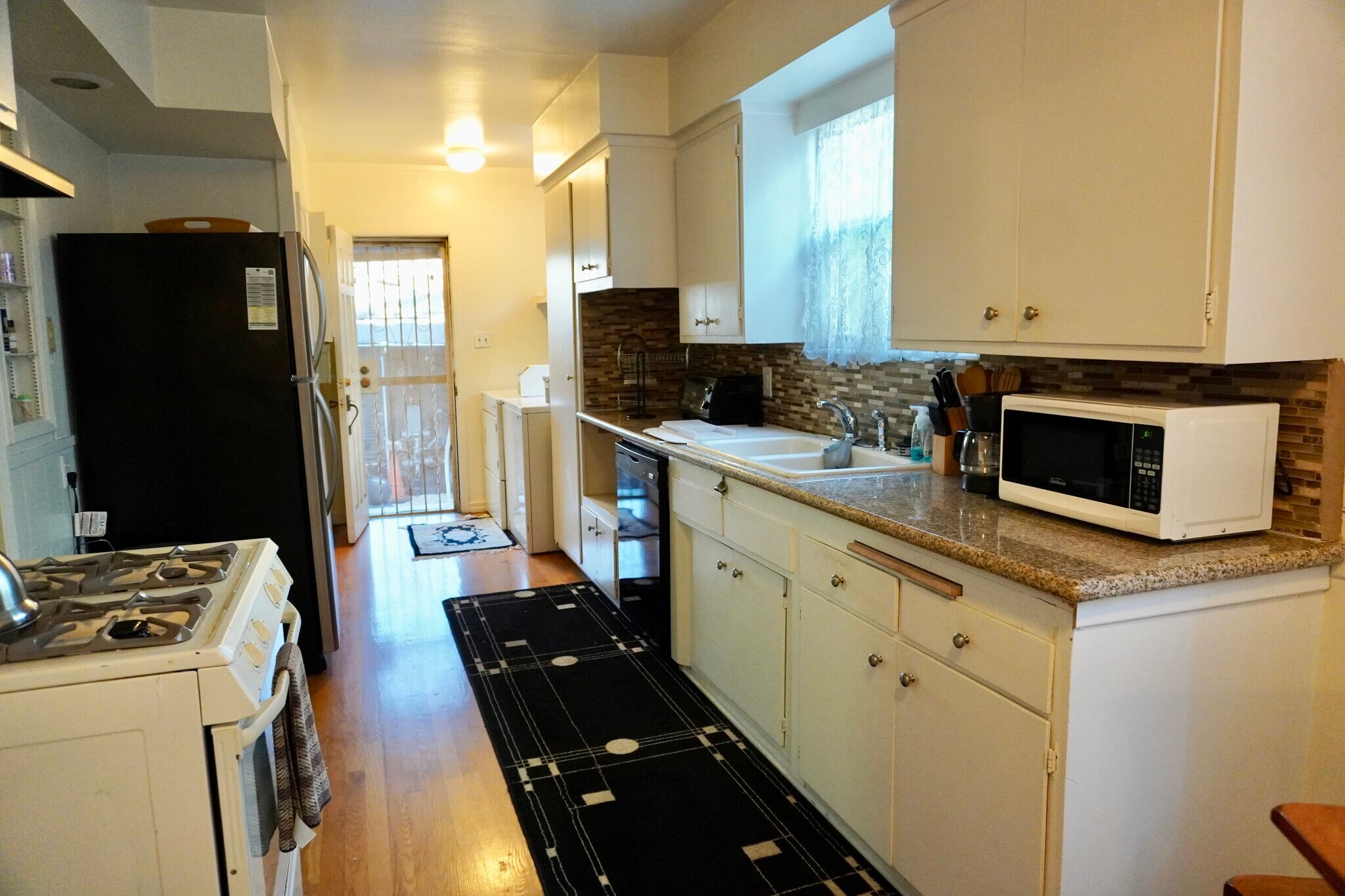 Building Photo - 1224 S Longwood Ave